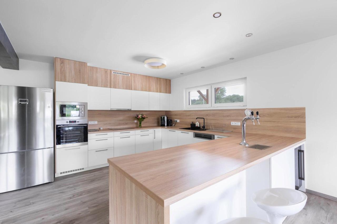Holiday House Adam Prosecne Exterior foto